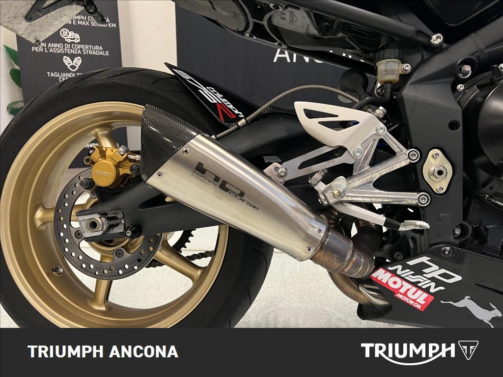 TRIUMPH Street Triple 675 R