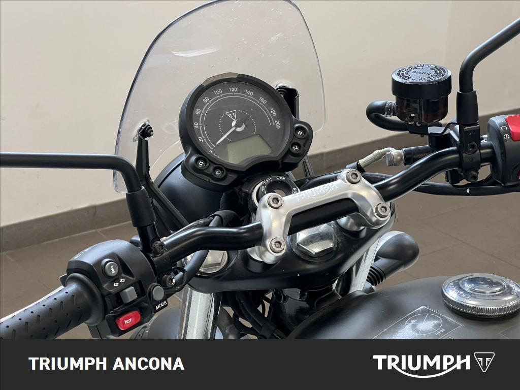 TRIUMPH Street Twin 900 